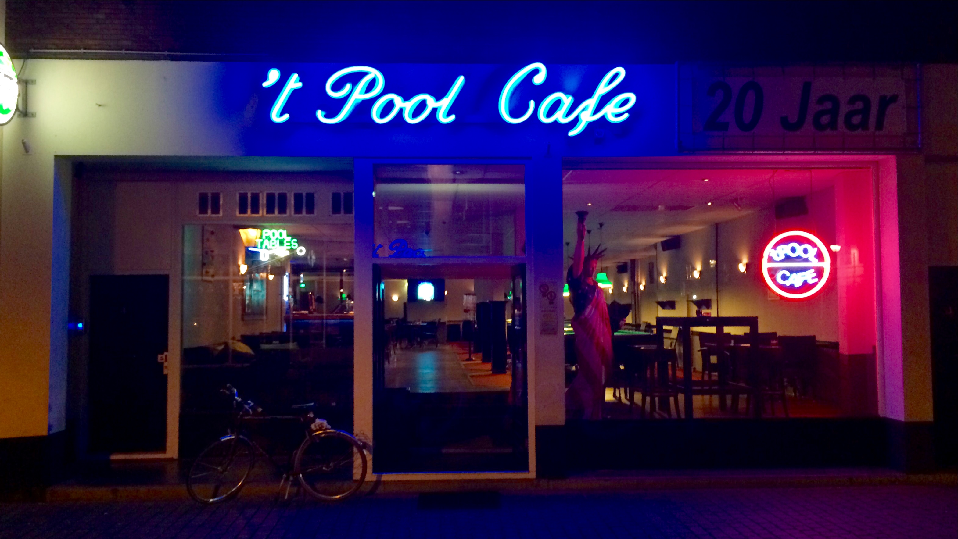 't Pool Café